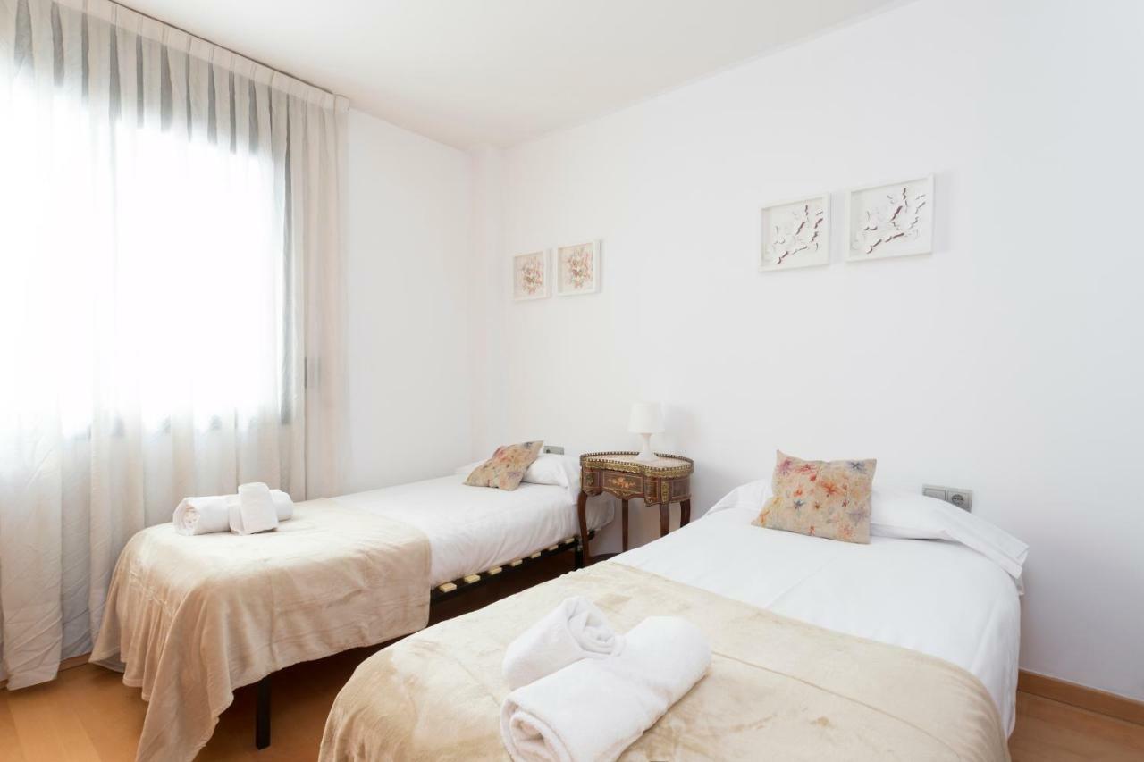 1217 - Pool And Beach Nice Apartment II 바르셀로나 외부 사진